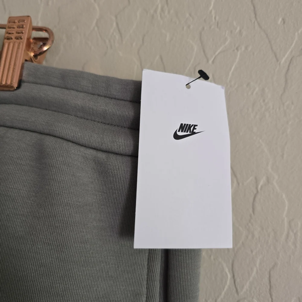 Nike Tech Fleece Reimagined Loose Fit Dark Stucco Pants Men's Large - Picture 5 of 16